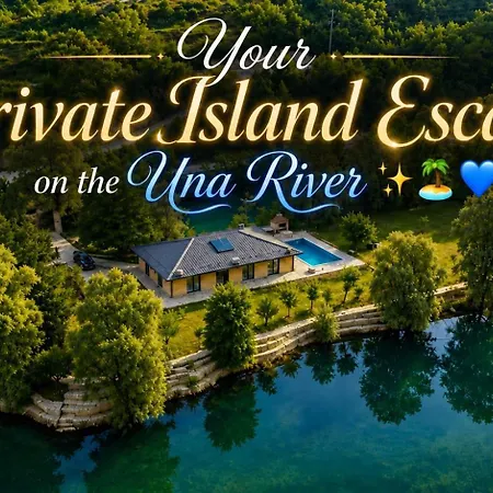 Esma Private Island Kostel
